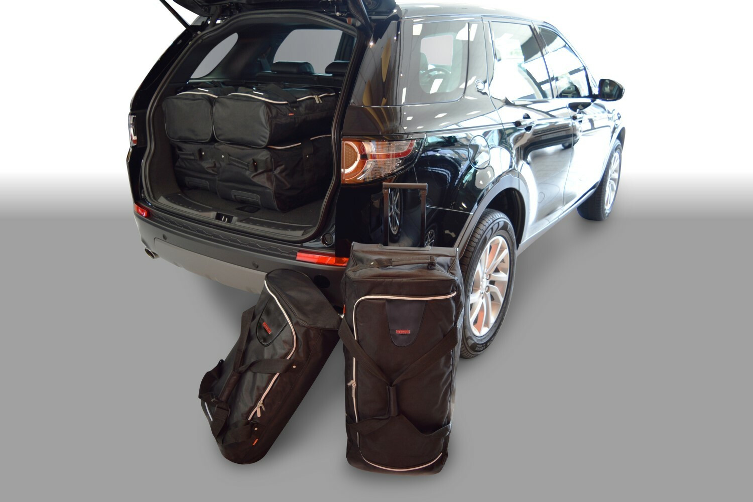 Land Rover Discovery Sport (L550) 2014-present Car-Bags travel bags |  Cabrio Supply